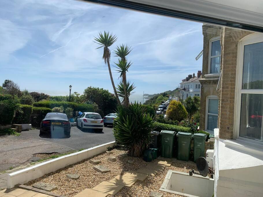 Bougainvillea Ventnor Exterior photo